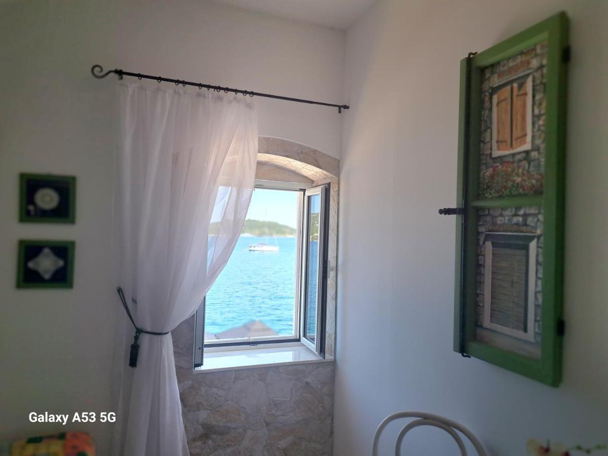 Heritage Rooms Kut Vis Exterior foto